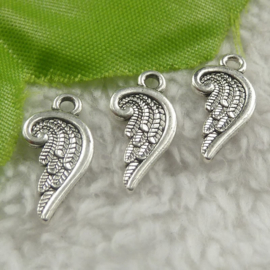 10 stuks Tibetaan zilveren engelen vleugels 20 x 10 x 1mm gat: 2mmzilver kleur