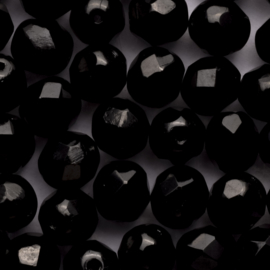 15  x Ronde Tsjechische kralen facet kristal 8mm kleur: zwart gat: 1mm