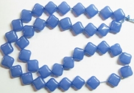 10 stuks prachtige vierkante kralen van melkglas 10 x 10 x 5mm blauw