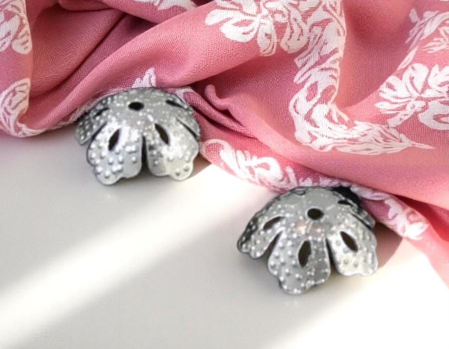 10 x filigraan kralenkapjes  14mm