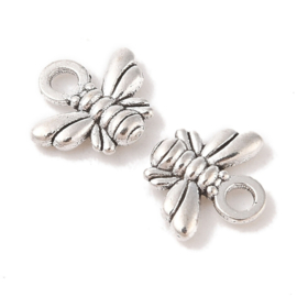 6 x Metalen bedel van een  honingbij 10 x 11 x 2mm antiek zilver oogje: 2mm (Nikkelvrij)