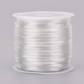 Rol met 30 meter satijn koord Nylon Marcramé koord 1mm kleur white