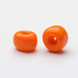 20 gram rocailles Seed Beads 6/0  4mm gat: 1,5mm Opaque Dark Orange