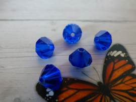 10 x Preciosa Kristal Bicone 8,5mm  kleur blauw gat: 1mm