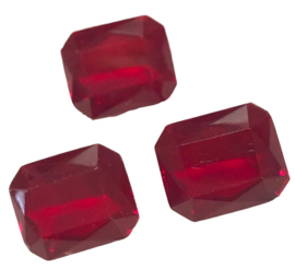 2 x DQ Octagon glas cabochon maat c.a. 12 x 10 mm  Ruby