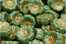 2 x Tsjechische Glaskralen Hawaiian Flower Pressed Beads 14x14mm groen