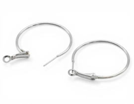 2 x Metalen creolen Ø 22 mm – platinumkleur