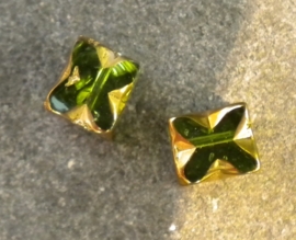 5x Prachtige glaskraal 8x6 mm goud met groen