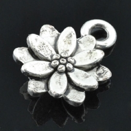 4 x Schitterende tibetaans zilveren 3D bloem 10mm x 14.5mm x 3mm, gat: 2mm
