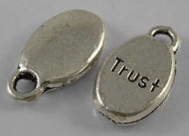 10 stuks Tibetaans zilveren bedeltjes "Trust" 8,5 x 15,5 x 3mm gat 2,5 mm (op is op!)