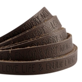 20 cm plat imi leer 10mm met quote - Love Life Dark - chocolate brown ♥