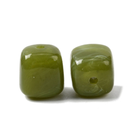10 x Acryl kralen cube two tone opaque 17 x 15,5 x 15,5 mm – gat 3 mm – dark olive green