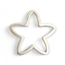 4 x Metalen gesloten ring in de vorm van een ster, antiek zilverkleur, afm. 24 x 25 x 1,5mm