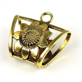 Metalen messing sjaalhanger of sjaal bails met zonnebloem 39 x 37 x 17 oogje: c.a. 5,5mm goudkleur