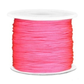 Per 2 meter Macramé draad 0.7mm Bright pink