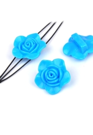 2 x  Resin verdelers bloem ± 33x14mm met 3 gaatjes (gat ± 2mm) blauw