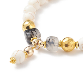 1 x Set van 7 armbandjes met elastiek natuurlijk geverfde Maleisische jade & agaat & glazen rocailles.