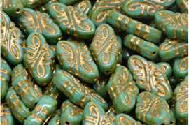 2 x Tsjechische Glaskralen Ornamental Arabesque Beads 19x9mm groen goud