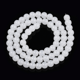 30 x Glaskralen imitatie jade rond 6-6,5 mm – gat 1,4 mm – Creamy White