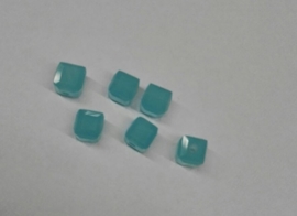 10 x top facet cube 6 x 6mm gat: 1mm  Light Blue Opal