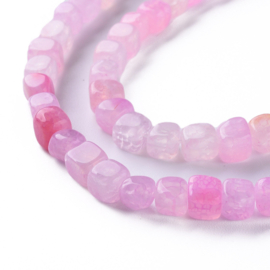 10 x Agaat edelsteen kralen kubus 5-8 x 4-8 x 4-6 mm – gat 1,2 mm – Pearl Pink
