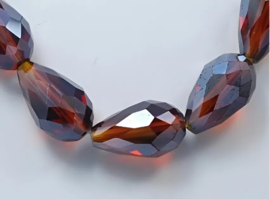 1 x Glaskralen streng 11 x 8 mm – gat 1 mm – bruin (pearl luster)