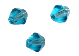 20 x Pesciosa bicone kristal kralen 4 mm gat 1 mm licht blauw