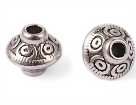 10 x Metalen spacer kraaltjes 5,4 x 6,3 mm – gat 1 mm – antiek zilverkleur