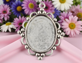 Houder U - Metalen Cabochon houder – 49x63 mm, binnenmaat 30x40 mm, oogje ca. 3 mm – antiek zilverkleur