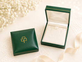 10 x Luxe kunststof juweliersdoosje sieradendoosje voor ring of oorbellen 6 x 7 x 2,5 cm – donkergroen
