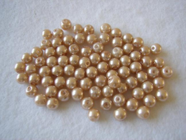 80 x prachtige glasparels 6mm Gat: 1mm kleur:  beige