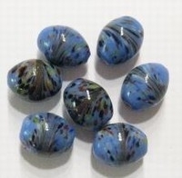 10 Stuks glaskraal India ovaal blauw met werkje 12 mm