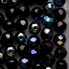 15  x Ronde Tsjechische kralen facet kristal 7mm kleur: ab zwart gat: 1mm