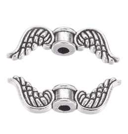 10 x Metalen vleugeltjes 18 x 7 x 4mm  gat: 1mm antiek zilverkleur (Nikkelvrij)