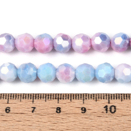 1 x Glaskralen streng facetgeslepen rond 7,8-8,2 x 7,8 mm – gat 1 mm – Cornflower Blue