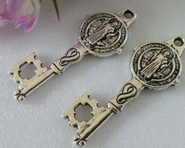 4 x Tibetaans zilveren sleutel 33x12mm