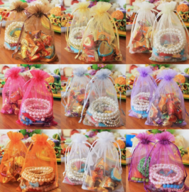 c.a. 50 x Organza zakjes 15 x 21,5cm grijs