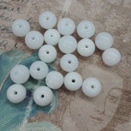 30x prachtige glaskralen 8mm Gat: 1mm white opal