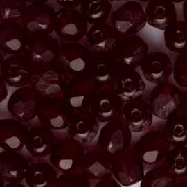 15 x  Ronde Tsjechische kralen facet kristal 6mm kleur: donker rood Gat c.a.: 1mm