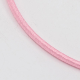 Prachtig zijden koord 3,2mm diameter, lengte c.a. 43cm incl. verlengketting licht roze