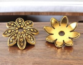 10 x Metalen kralenkapjes bloem, goudkleur 14 x 3,5mm gat: 2mm