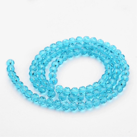 1 x Glaskralen streng facetgeslepen rond 7,8-8,2 x 7,8 mm – gat 1 mm – Medium Aquamarine