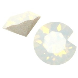 2 x Swarovski Elements SS24 puntsteen (5.2mm) White opal