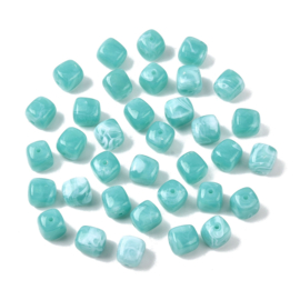10 x Acryl kralen cube two tone opaque 17 x 15,5 x 15,5 mm – gat 3 mm – light sea green