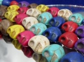 10 mix keramiek Howlite skulls mix  c.a. 10mm Gat: 1mm  assortiment