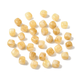 10 x Acryl kralen cube two tone opaque 17 x 15,5 x 15,5 mm – gat 3 mm – light khaki