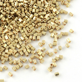 5 gram HQ FGB Seeds Beads Metallic Hexagon, Gold Plated, 2x2mm gat: 0,5mm