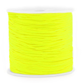 Rol met 90 meter Macramé draad 0.8mm Neon yellow (kies voor pakketpost)