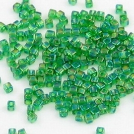 10 gram Kubus 1,8 mm Miyuki Kelly Green Transparant Rainbow