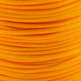 2 meter Macrame Satijndraad 1.0 Amber Orange